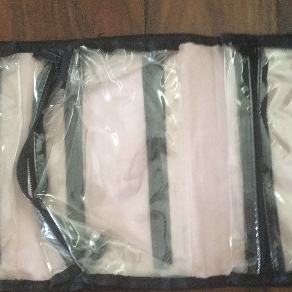 Mary Kay make up organizer - Picture 5 of 6